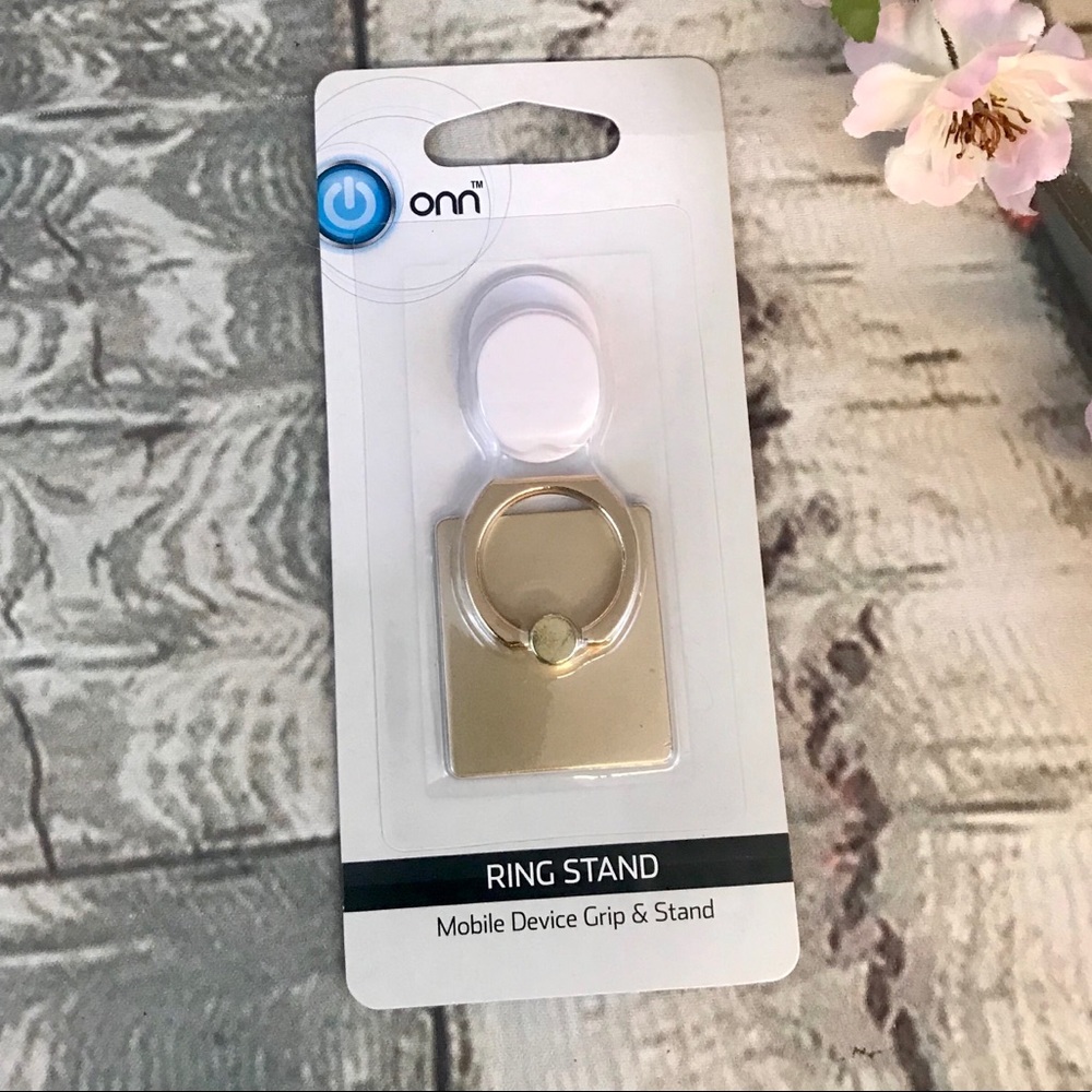 3/$20 Onn Gold Tone 360 Rotate 180 Swivel Ring Stand